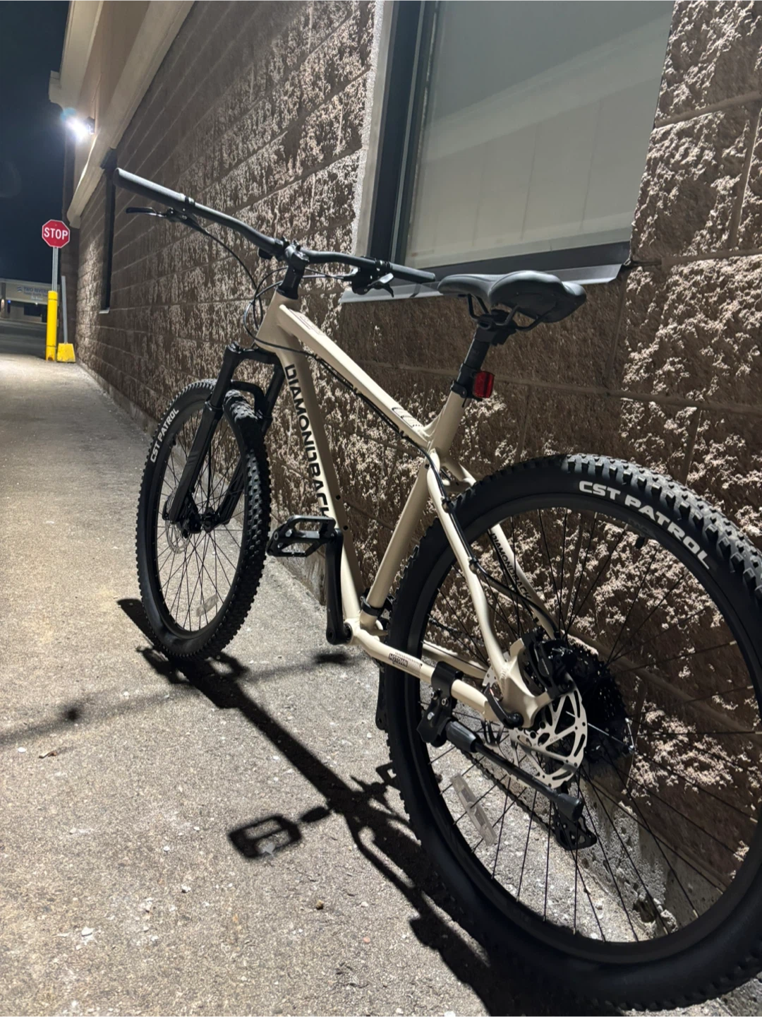 Diamondback Mountain Bike - photo 2
