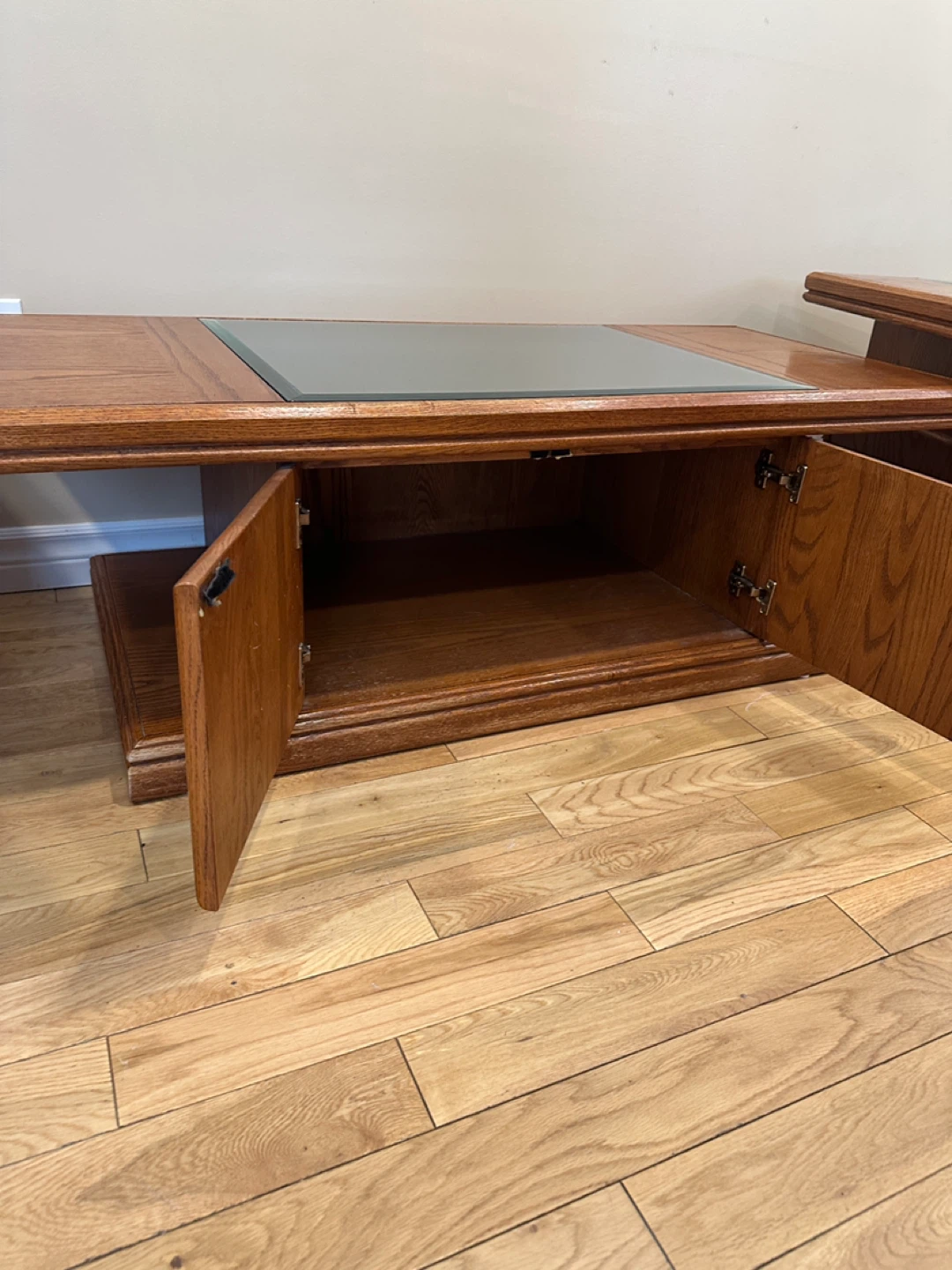 Palliser Oak Wood Coffee Table & Side Tables Set (3-Piece) - photo 3