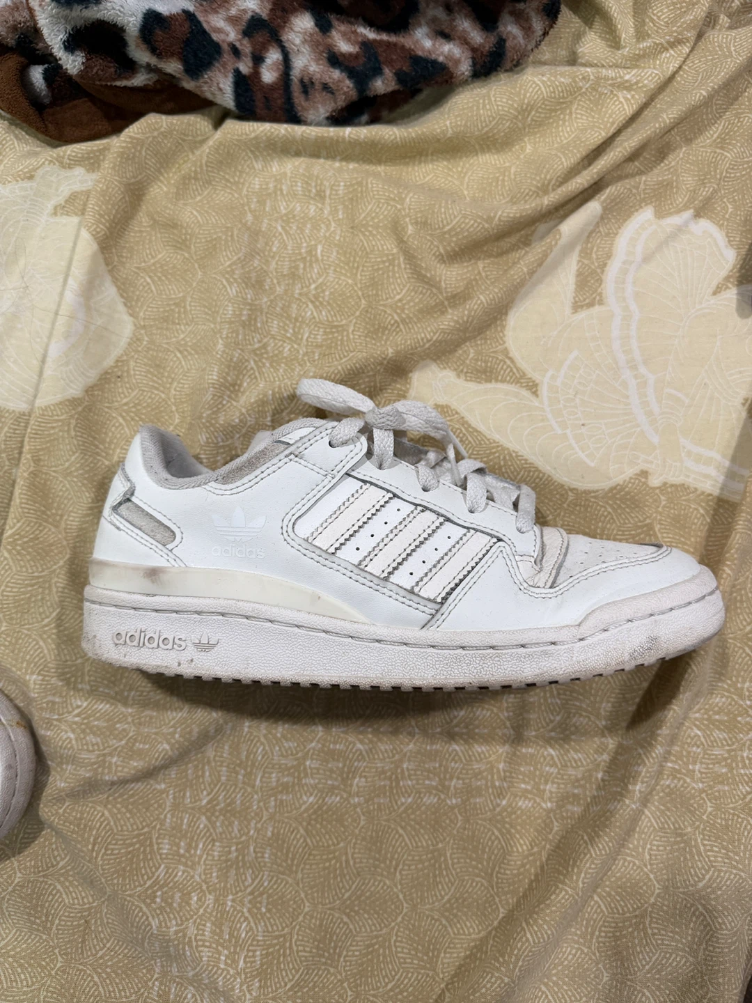 White Adidas Forum Low Sneakers
