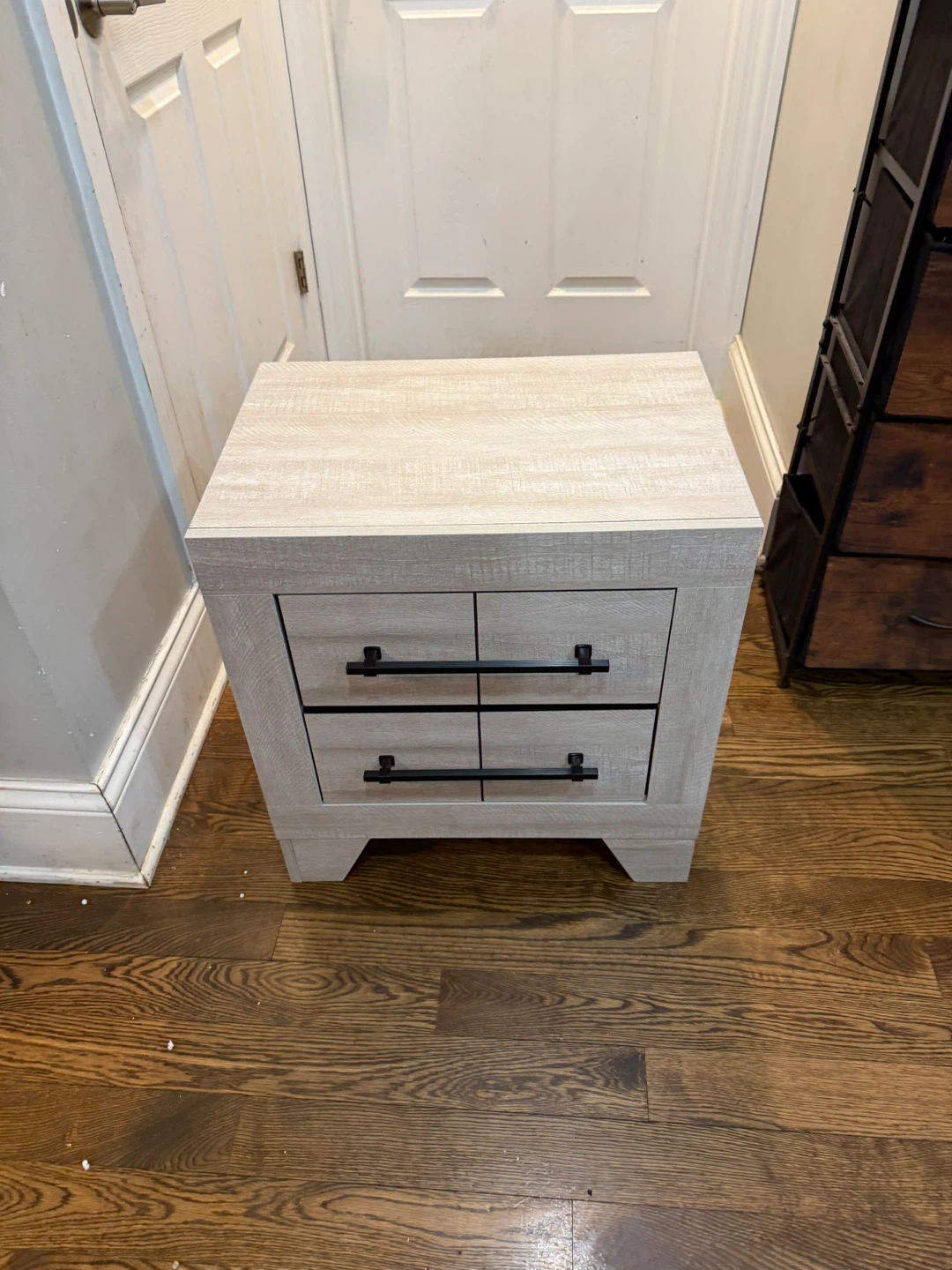 Whitewash Wood Bedroom Set - Dresser, Nightstand, Chest - photo 2