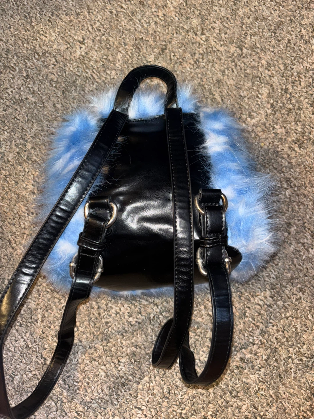 Blue Fluffy Bucket Bacpack - photo 2