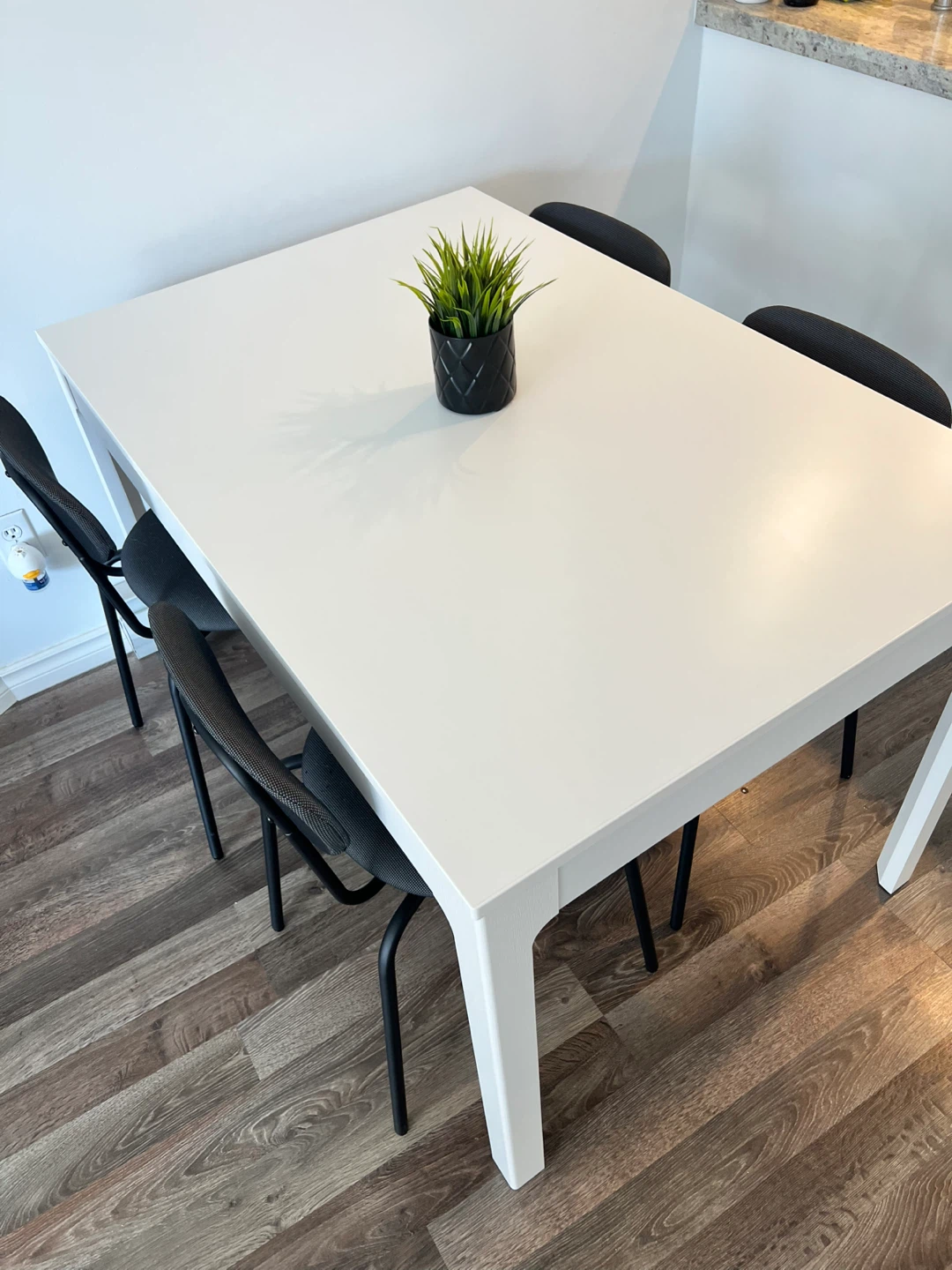 IKEA EKEDALEN White Extendable Dining Table + 4 Chairs - photo 2