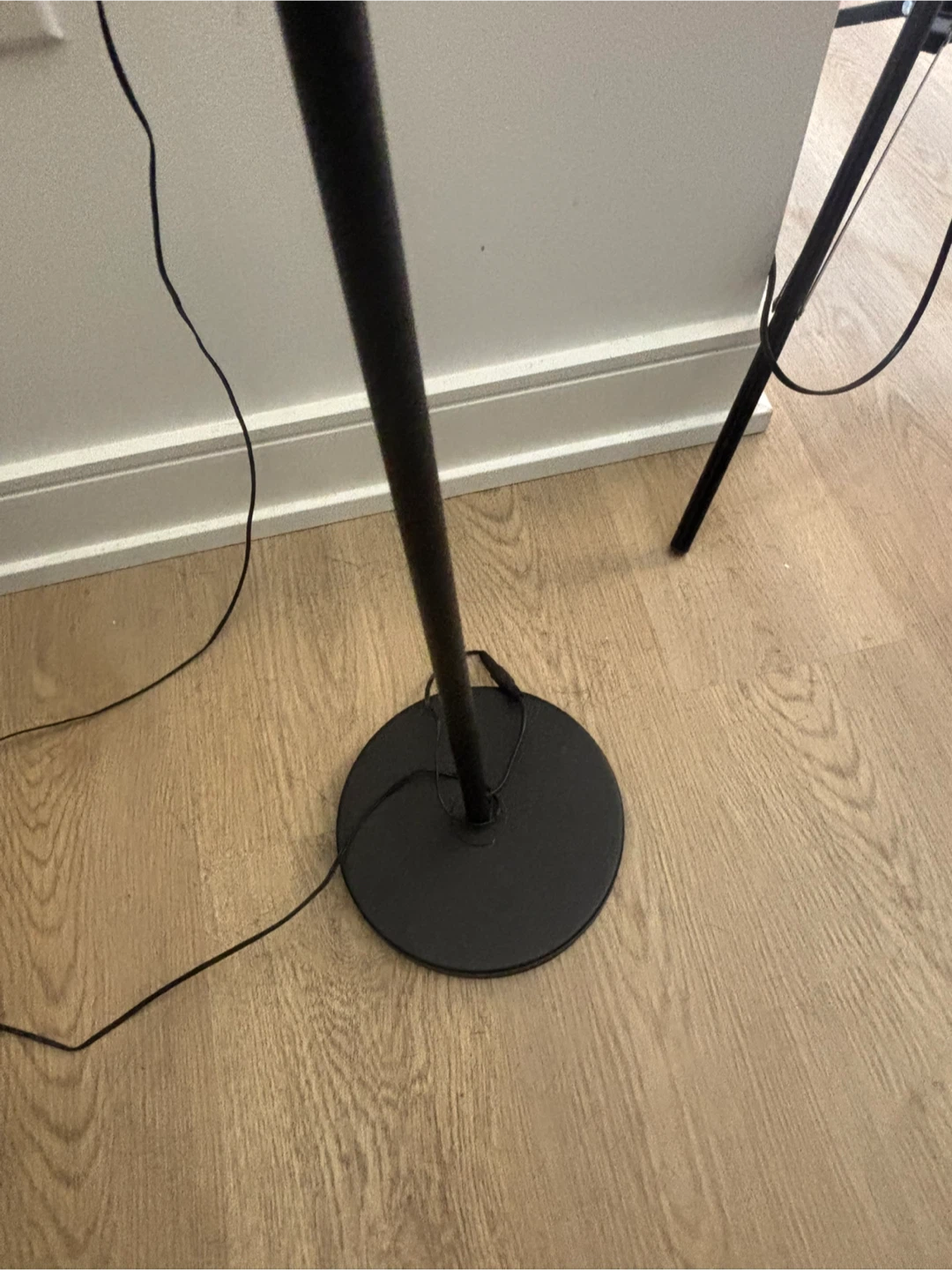 Modern LED Floor Lamp - photo 2