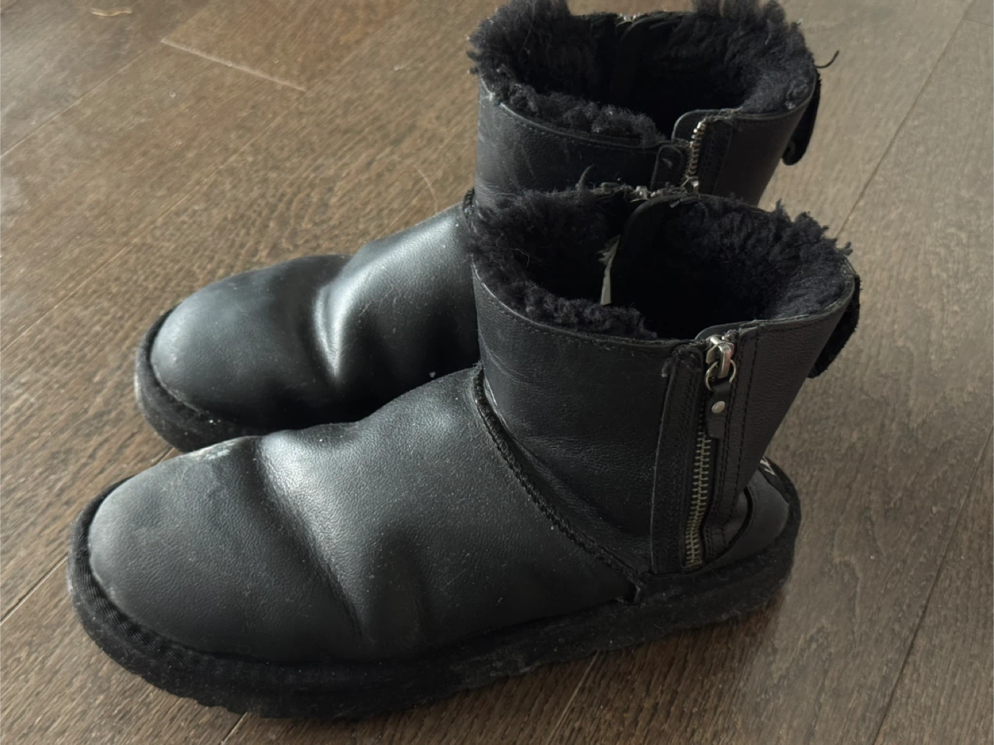 UGG Australia Black Leather Boots with Zippers - photo 4