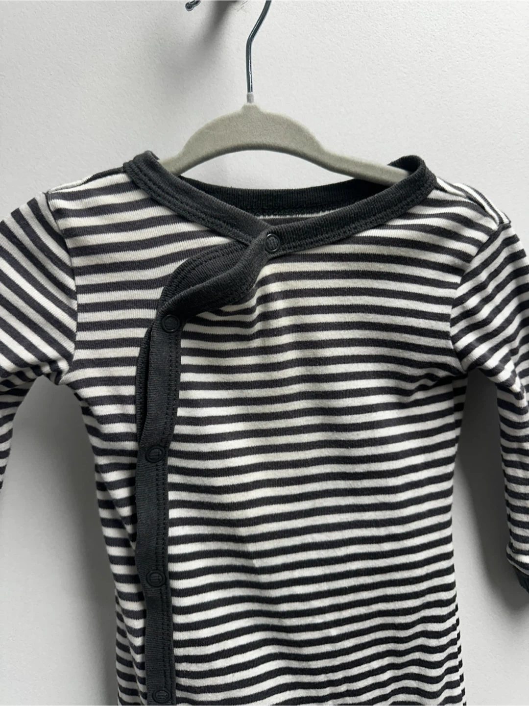 Baby Sleepsuit 0-3 months - photo 2