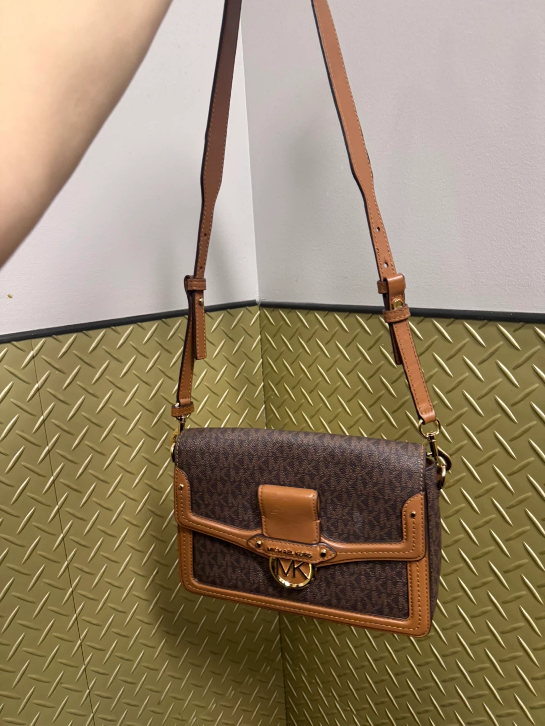 Michael Kors Shoulder Bag - photo 2