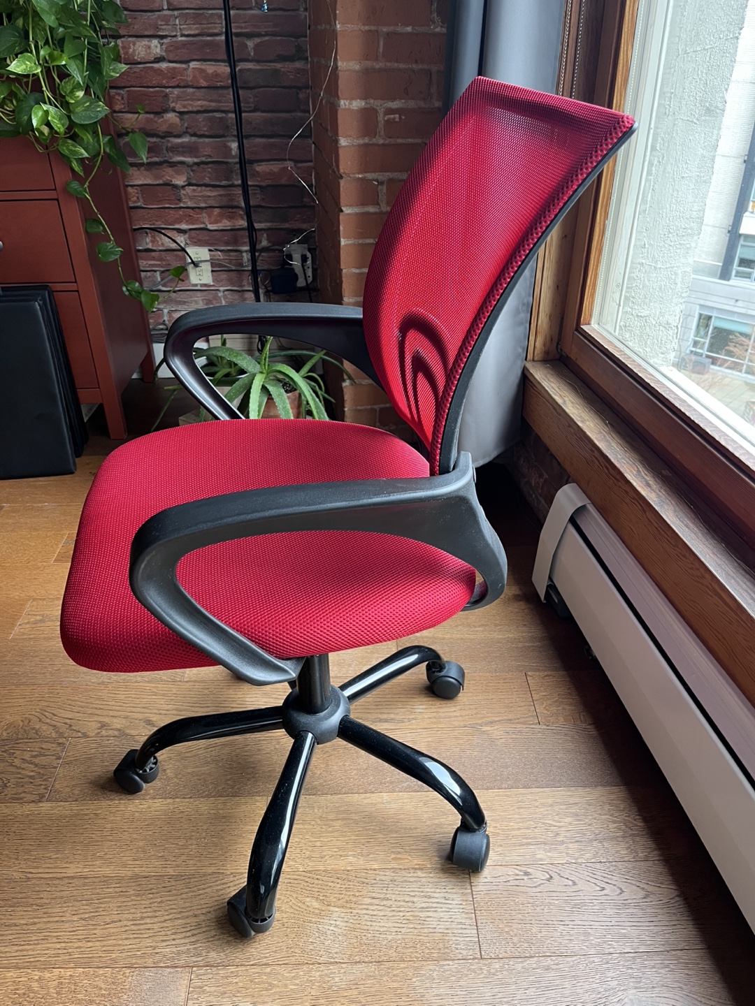 Ergonomic Mid Back Office Chair Like New • Metal Base - photo 5