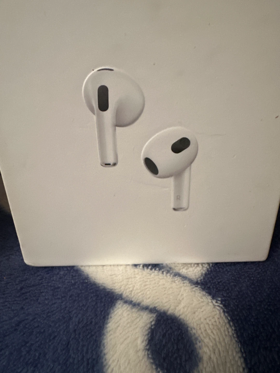 Apple AirPods 3rd Gen with MagSafe Charging Case