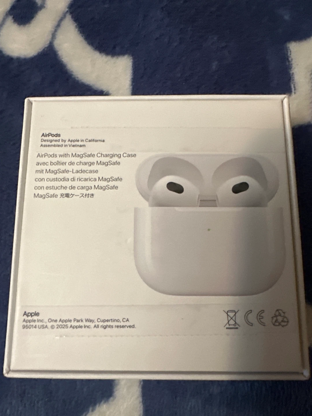 Apple AirPods 3rd Gen with MagSafe Charging Case - photo 2