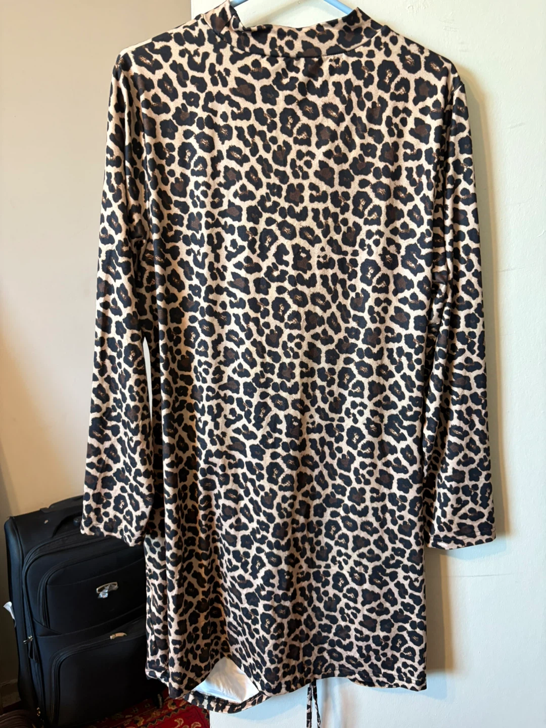 Women's Leopard Print Ruched Long Sleeve Dress - photo 3