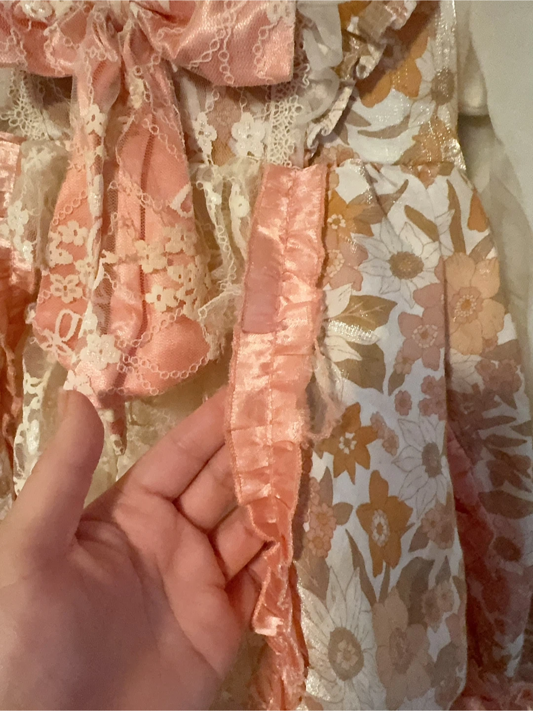 Toddler Floral Dress with Lace Details size 5-7T - photo 4
