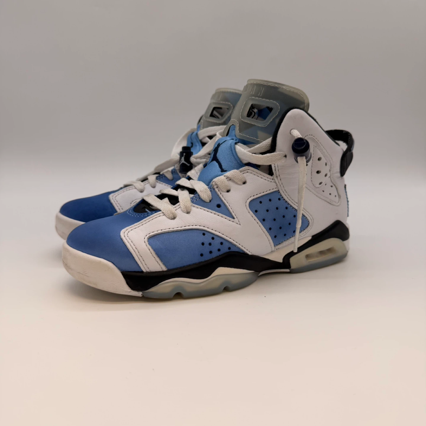 Nike Air Jordan 6 Retro UNC University Blue Youth Size 4.5Y