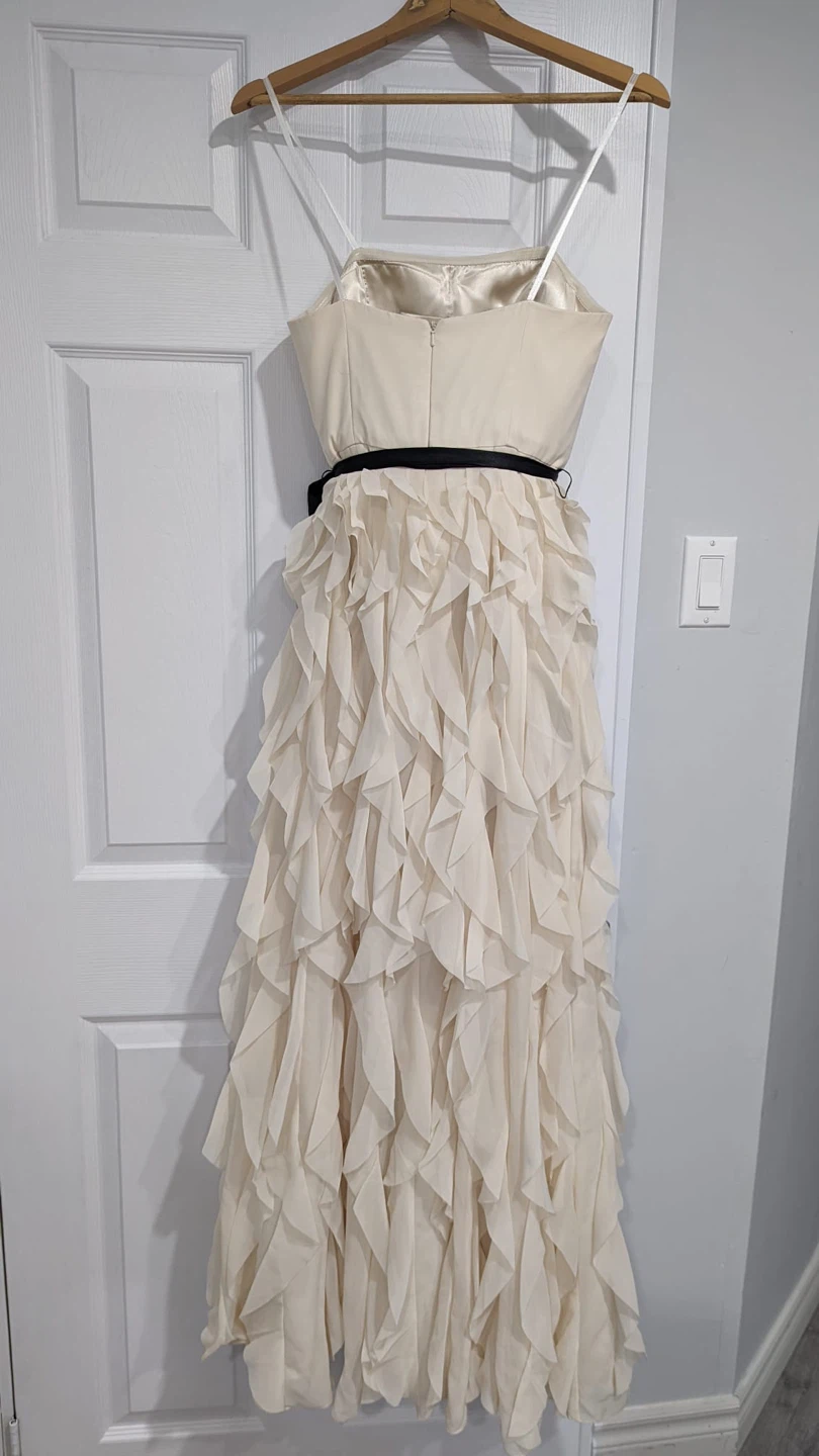 Cream Ruffle Gown Size 4 - photo 2