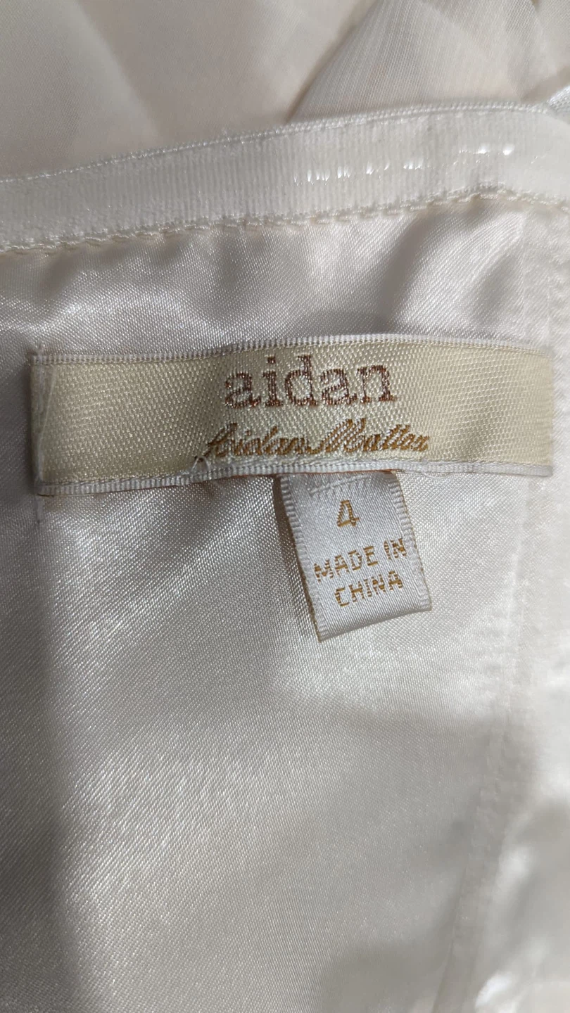 Cream Ruffle Gown Size 4 - photo 3