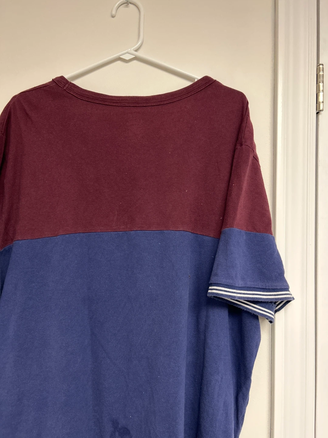 George T-Shirt Size XL - Burgundy & Blue - photo 3