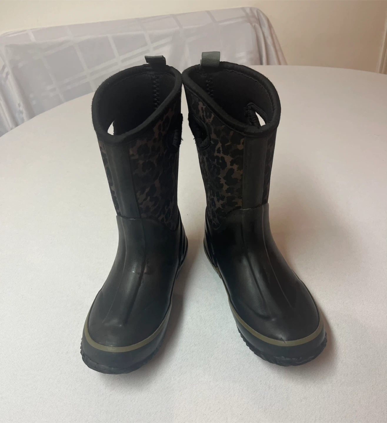 Size 1 - Girls Cougar boots - rain or snow