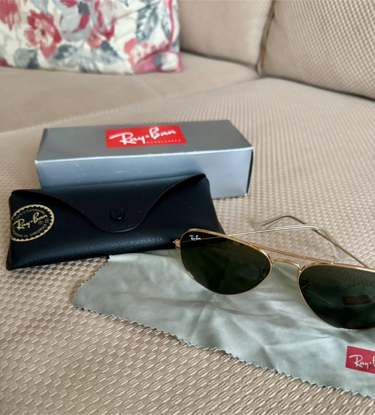 AVIATOR LARGE GOLD METAL frame genuine reg. price 248.