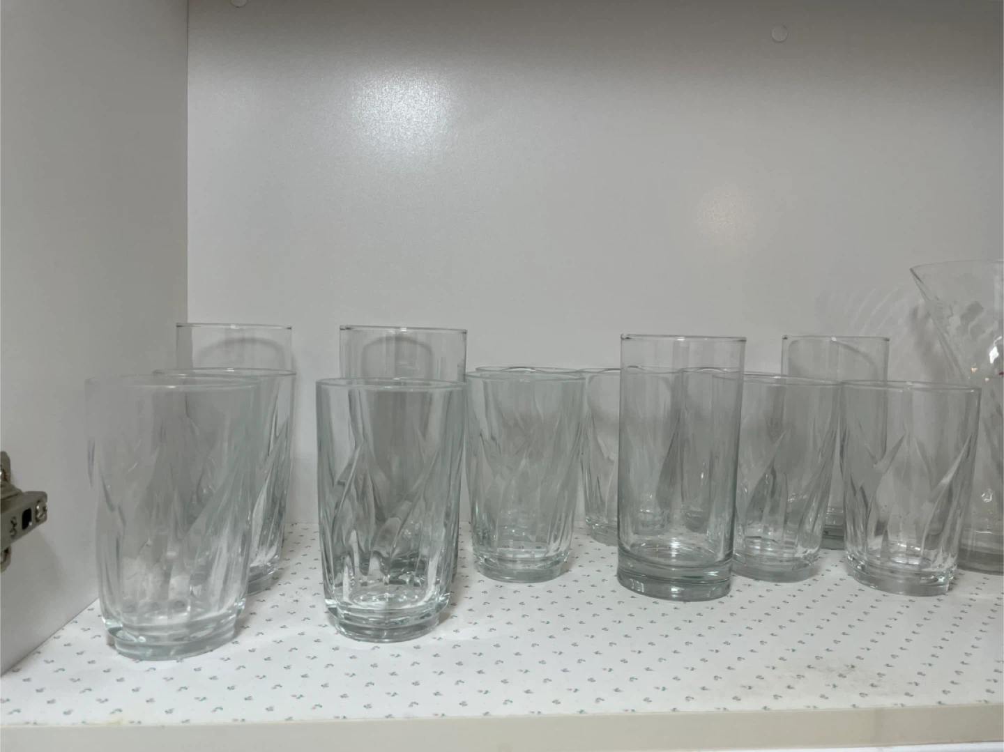 Assorted Glassware Set - photo 2
