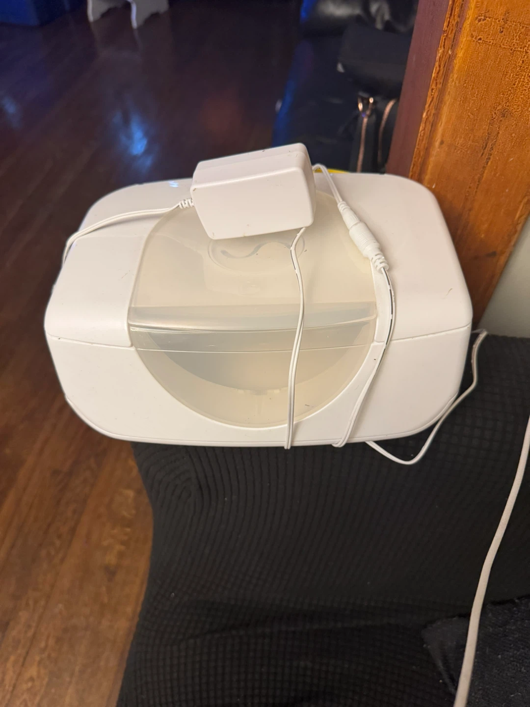 Free White Baby Wipes Warmer!! Free - photo 2