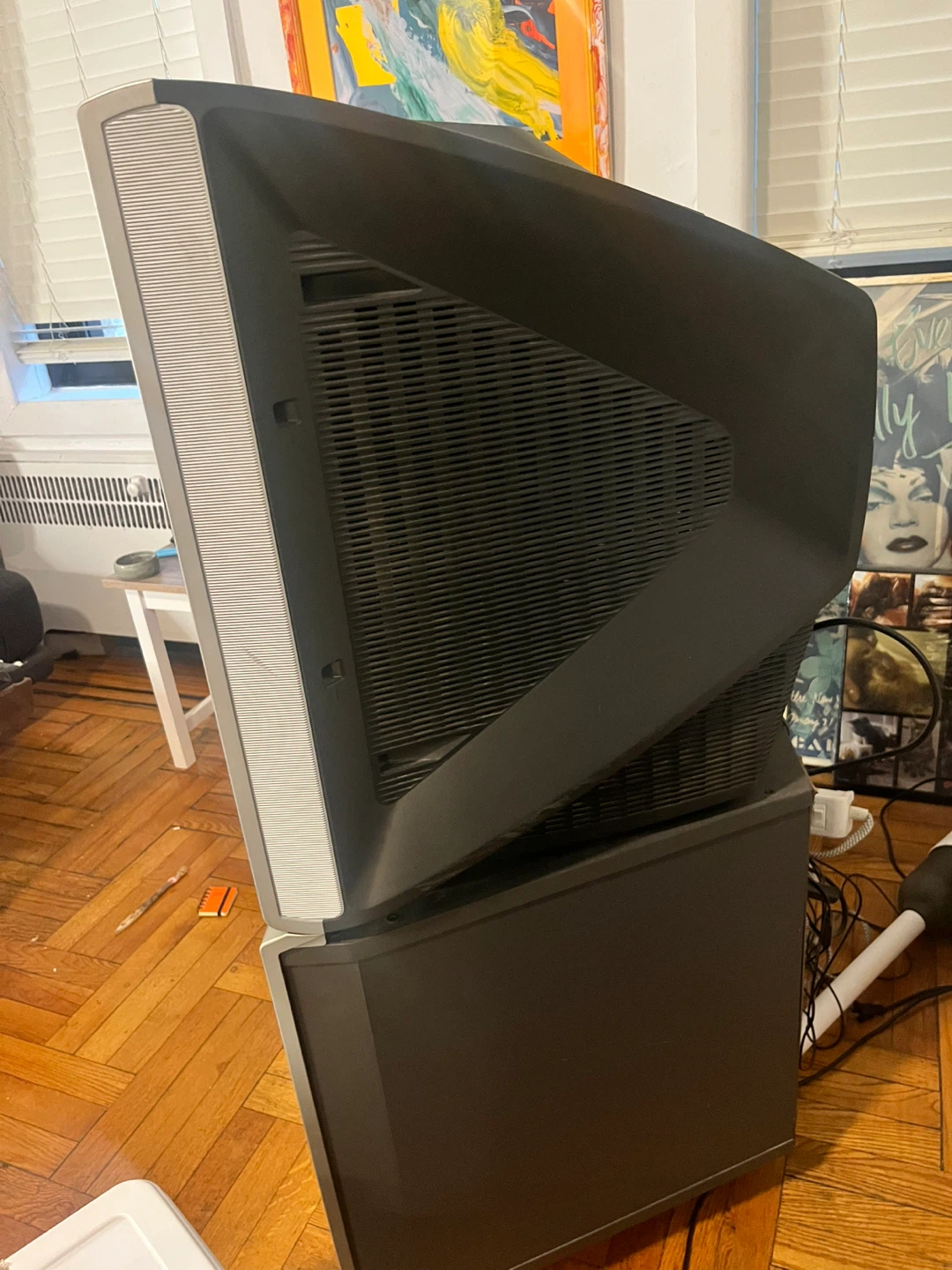 Sony Trinitron Wega CRT TV with VCR + TAPES - photo 2