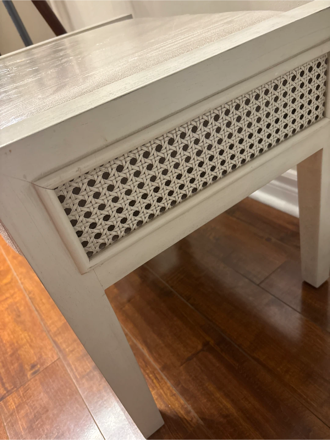 White Accent Table with Cane Detailing - photo 2