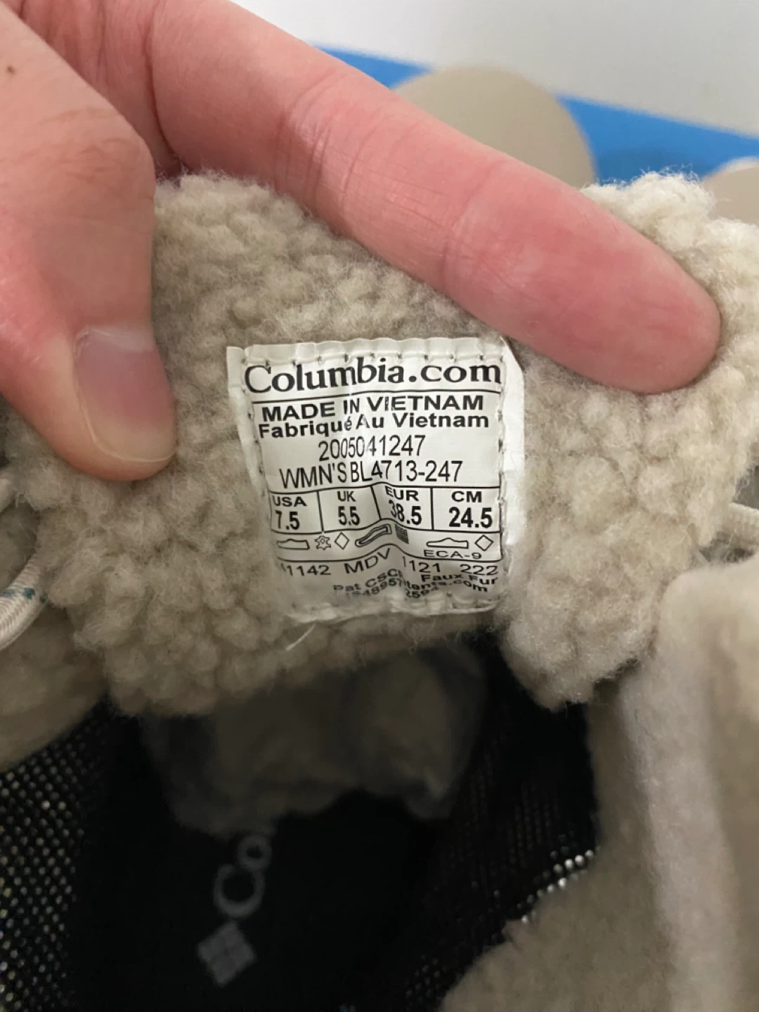 NEW - Columbia Women's Waterproof Winter Boots - photo 4