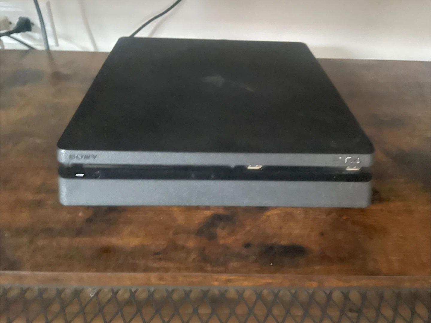 PS4 Slim & Games - photo 2