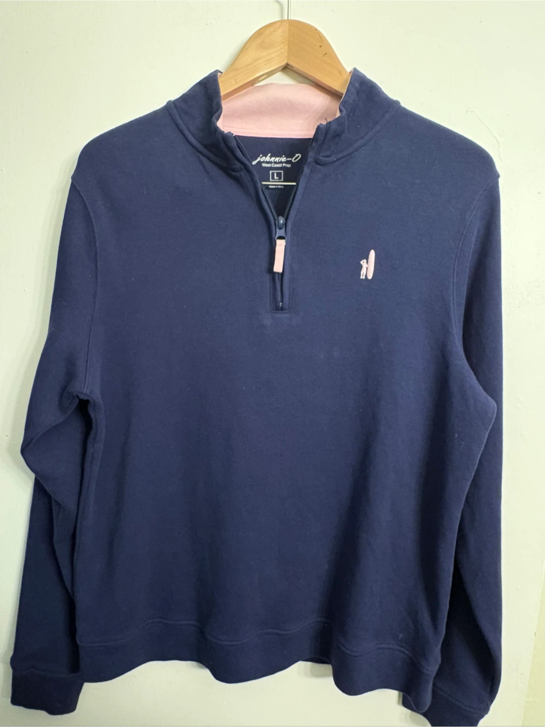 Women’s size Large Johnnie O %100 Pima women’s sweater