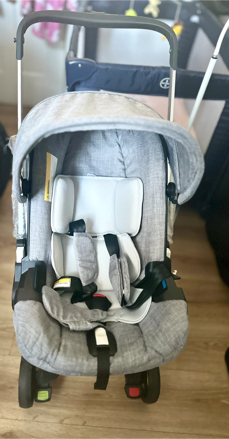 Doona Infant Car Seat and Stroller - Gray - photo 2