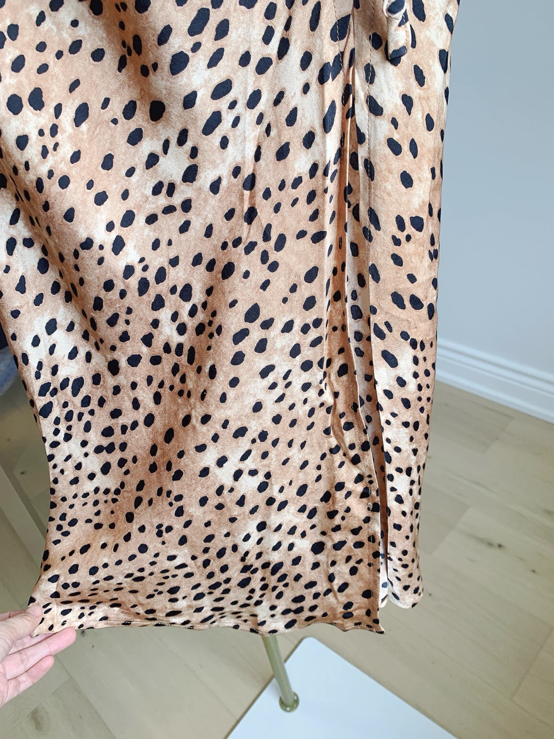 Cider Leopard Ruched Satin Midi Skirt S - photo 3