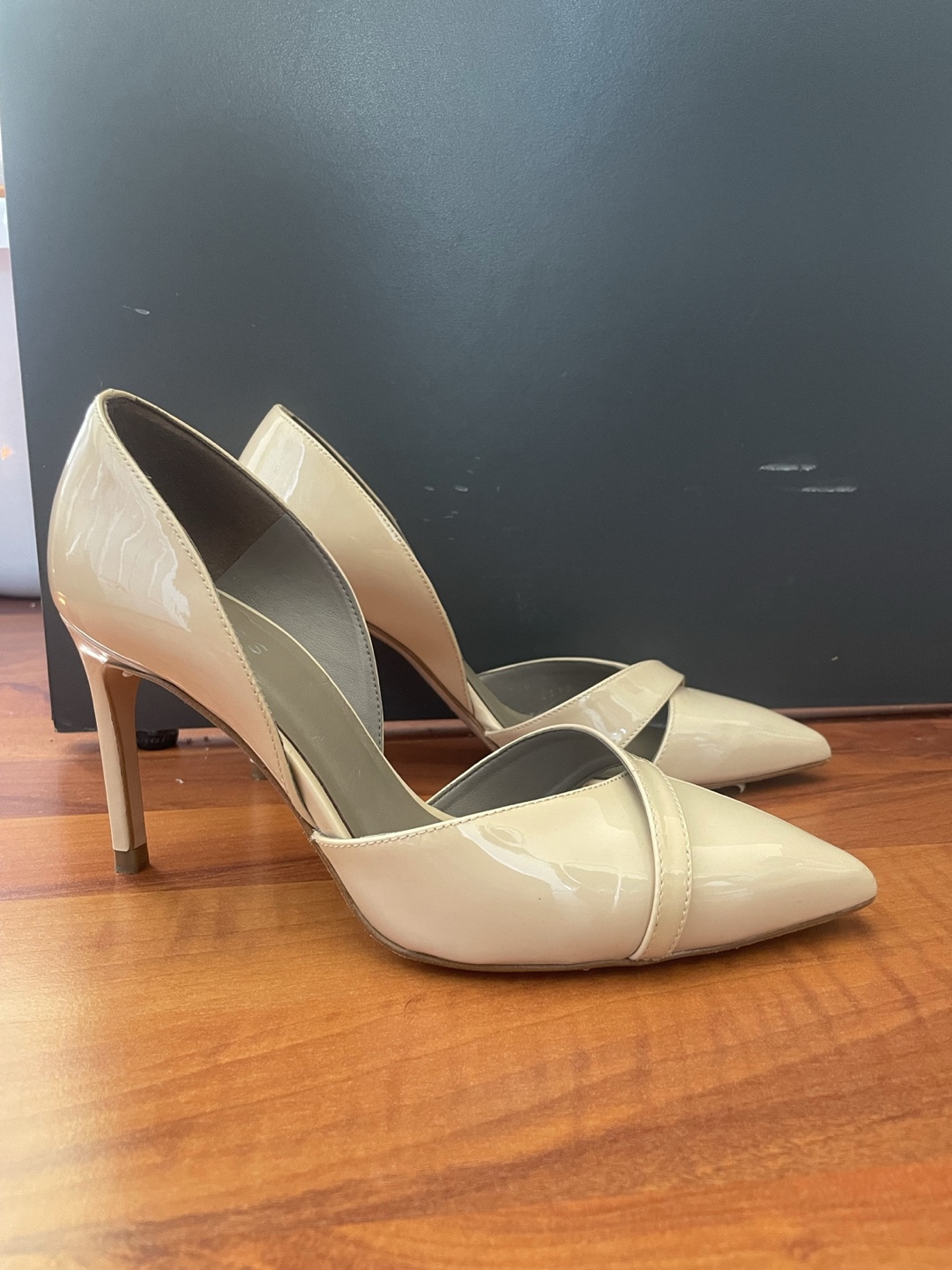 Reiss Georgia Nude Patent Leather D’orsay Pumps Size 6.5 - photo 3