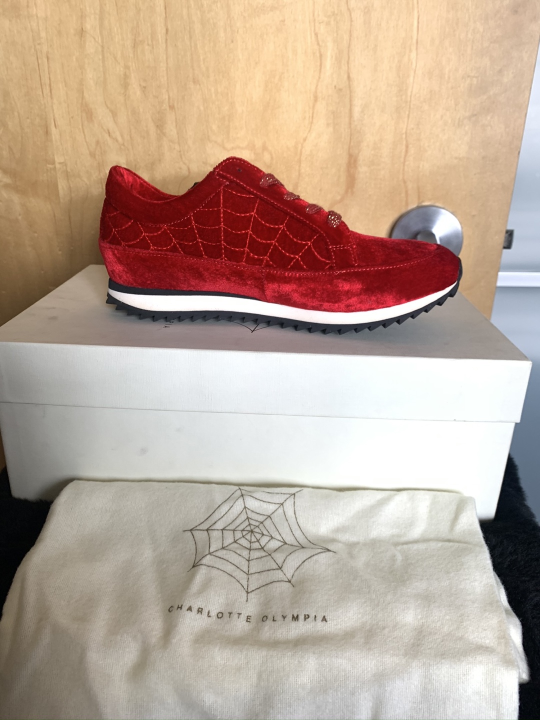 Charlotte Olympia Red Velvet Work It Spider Web Sneakers size 7 - photo 3
