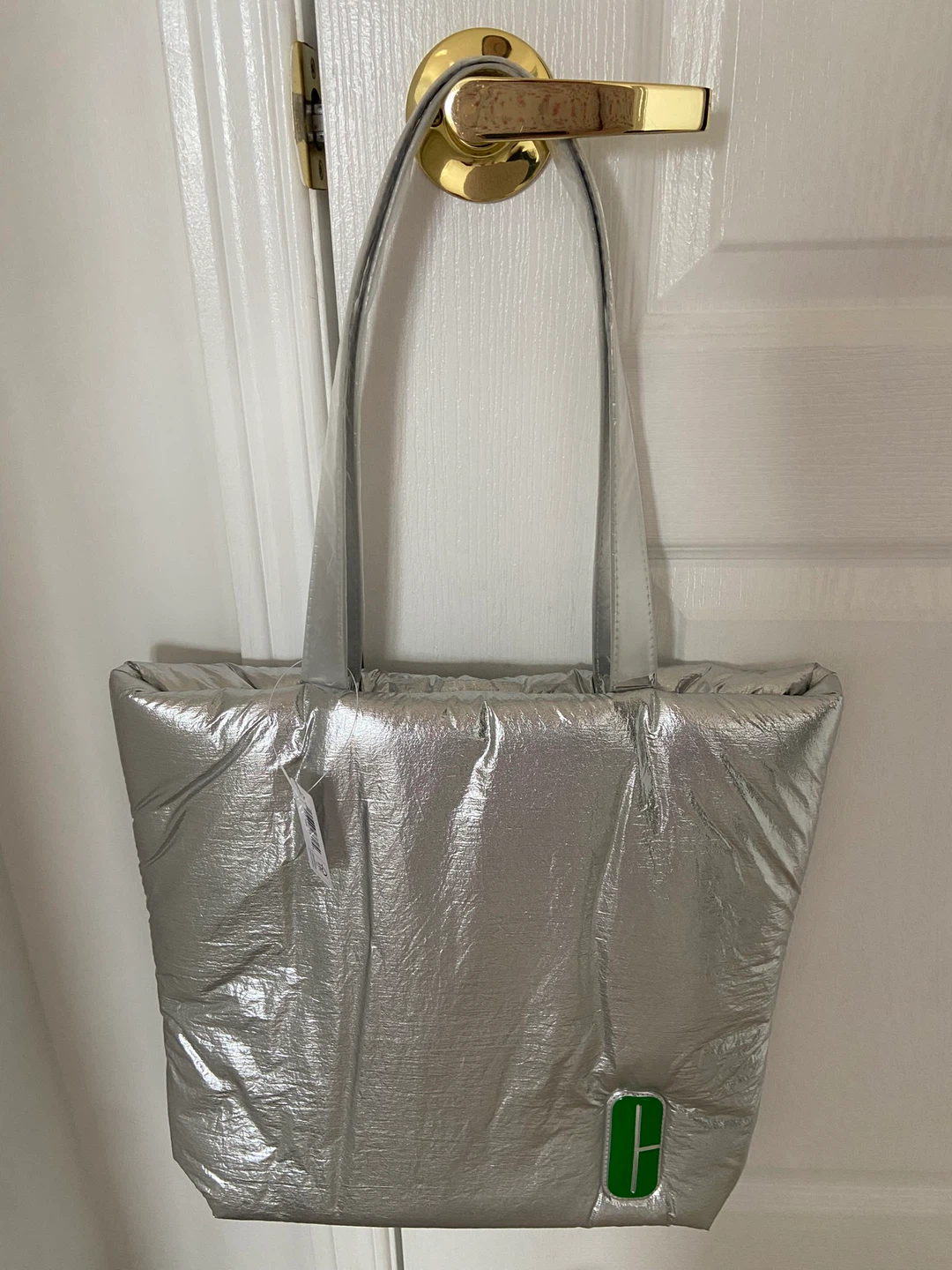 Clinique Silver Puffer Tote Bag / new with tag