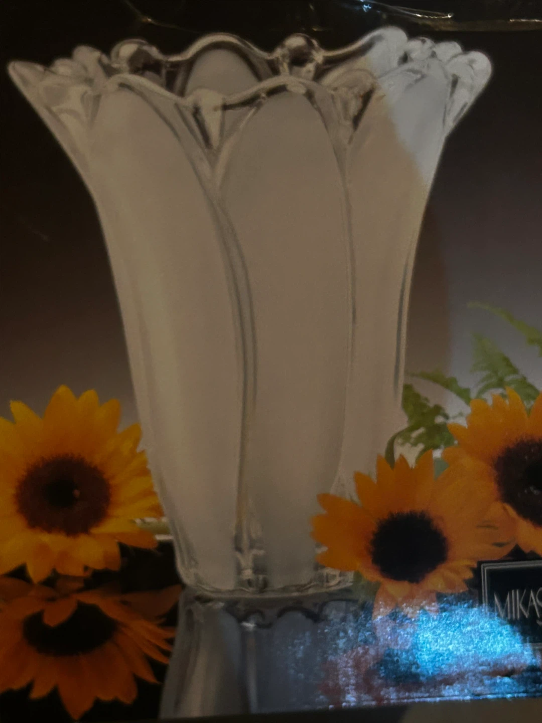 Mikasa Sunflower Frost Vase 9 1/4" - photo 2