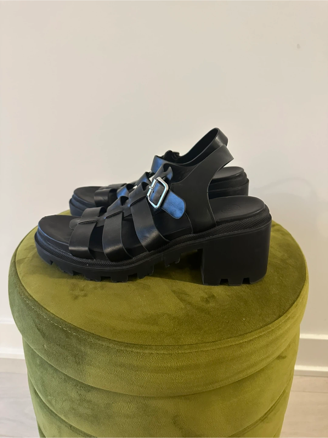 UO Black Chunky Platform Sandals - photo 3