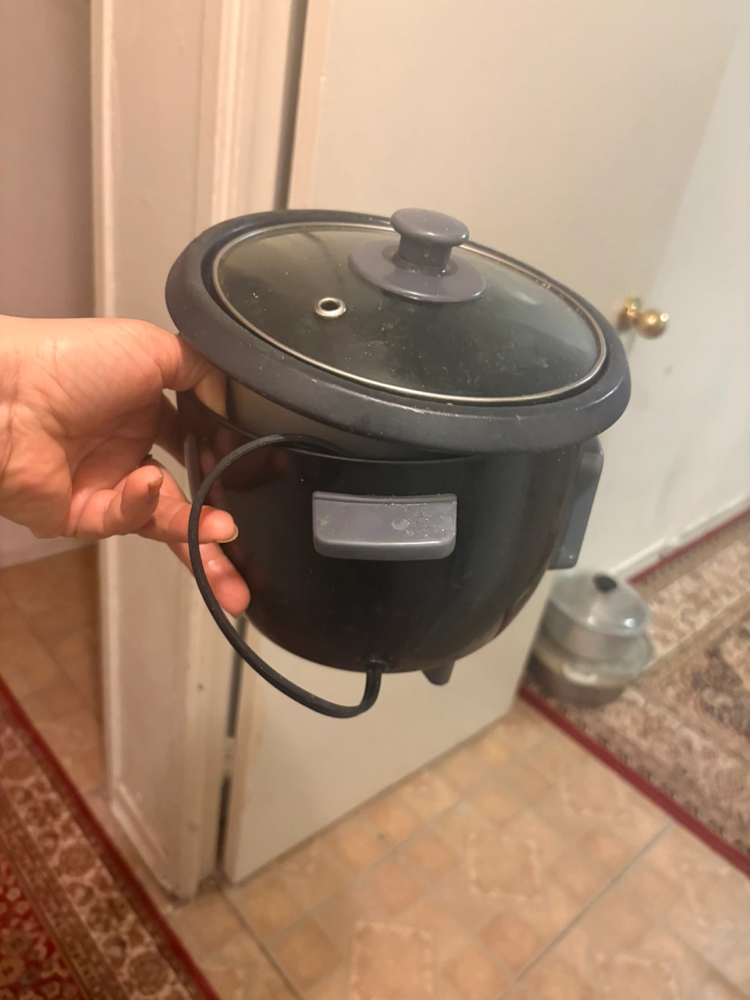 Assorted Kitchenware Pots, Kettle, Rice Cooker, and Strainer - photo 4