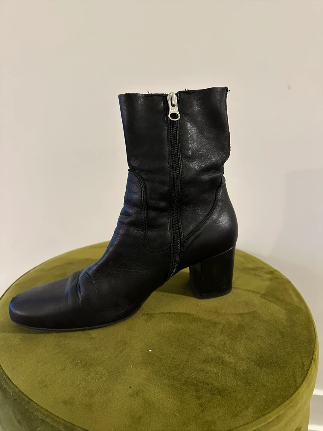 L’intervalle Black Leather Ankle Boots - photo 4