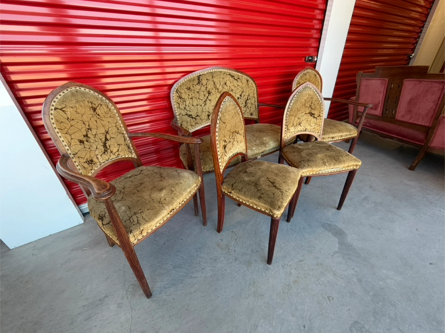 Vintage Upholstered Loveseat and 4 Chairs Set - photo 3