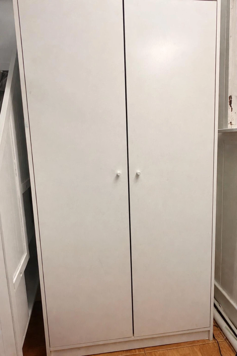 White Two-Door Wardrobe with Shoe Rack - photo 5