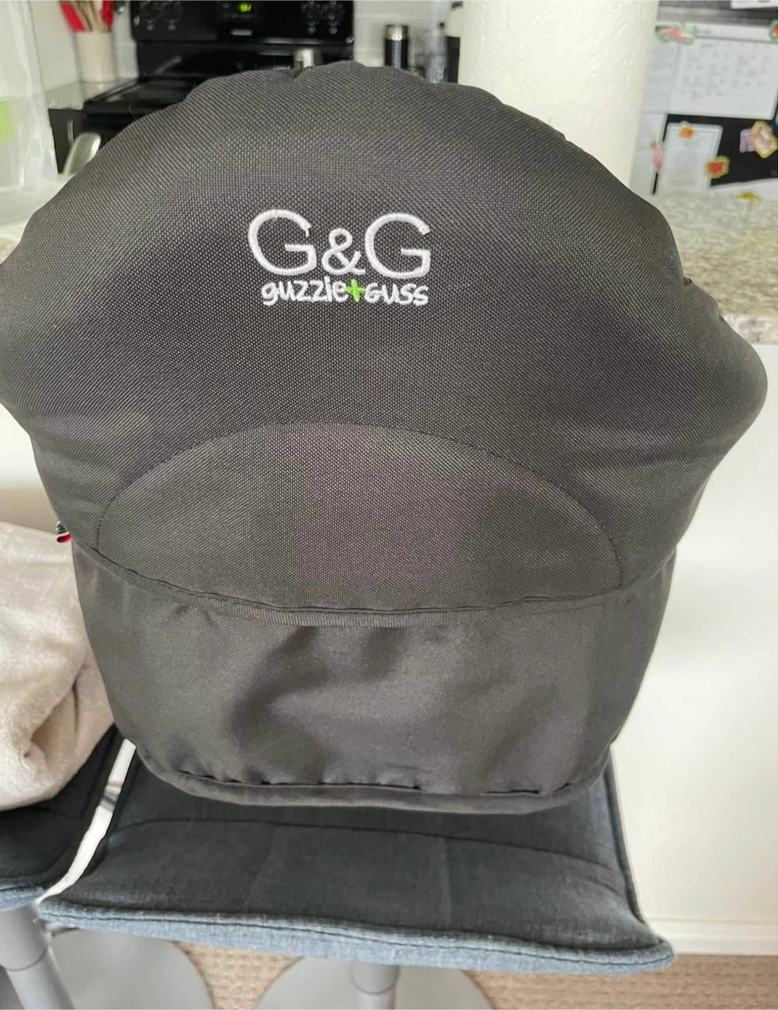 GUZZIE + GUSS Perch Portable High Chair
