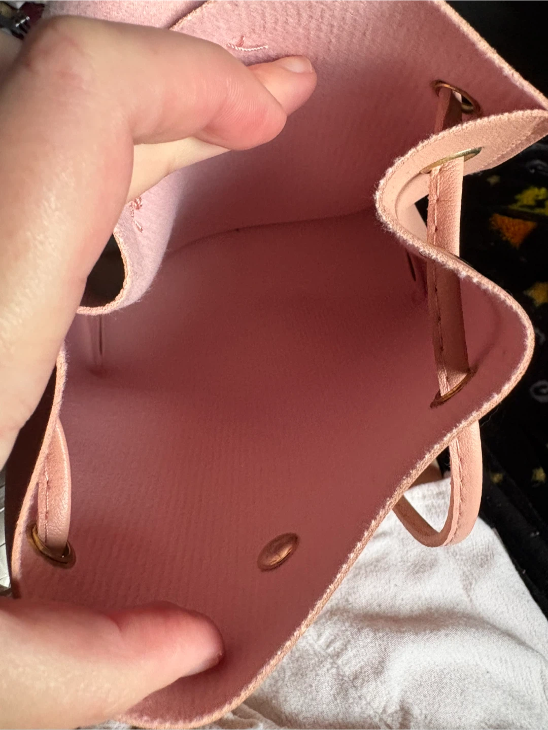 Pink faux leather mini drawstring bag with deer charm - photo 4