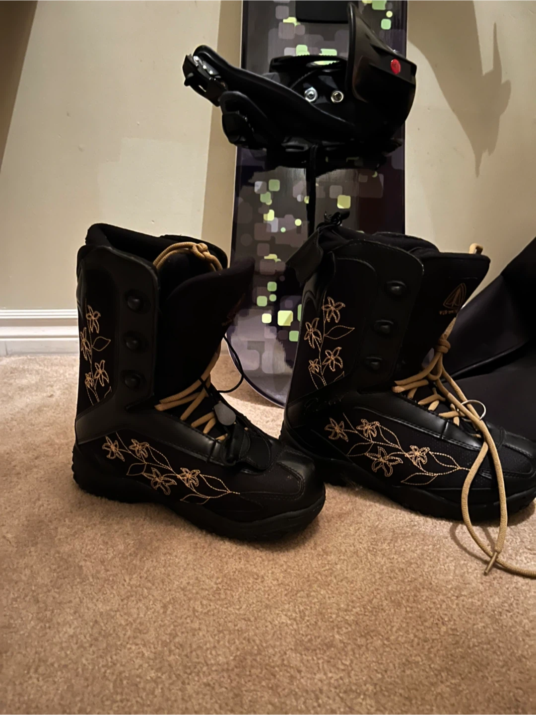 Stunt Snowboard with Firefly Snowboard Boots - photo 3