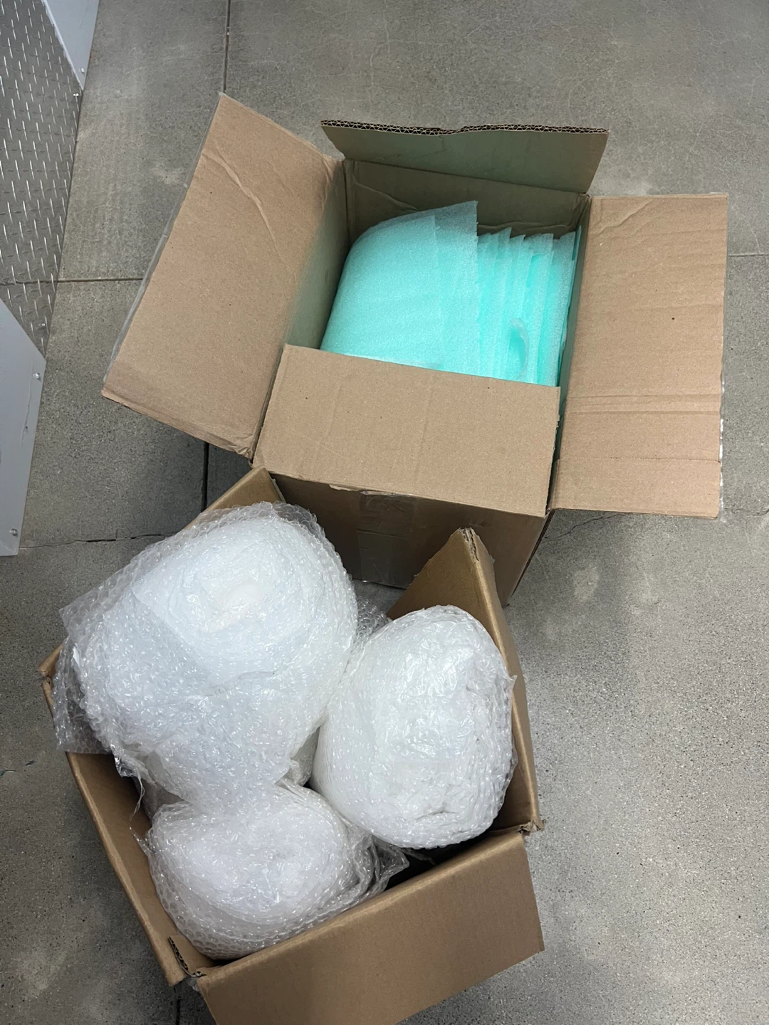 27 Small Moving Boxes with packing material - photo 2