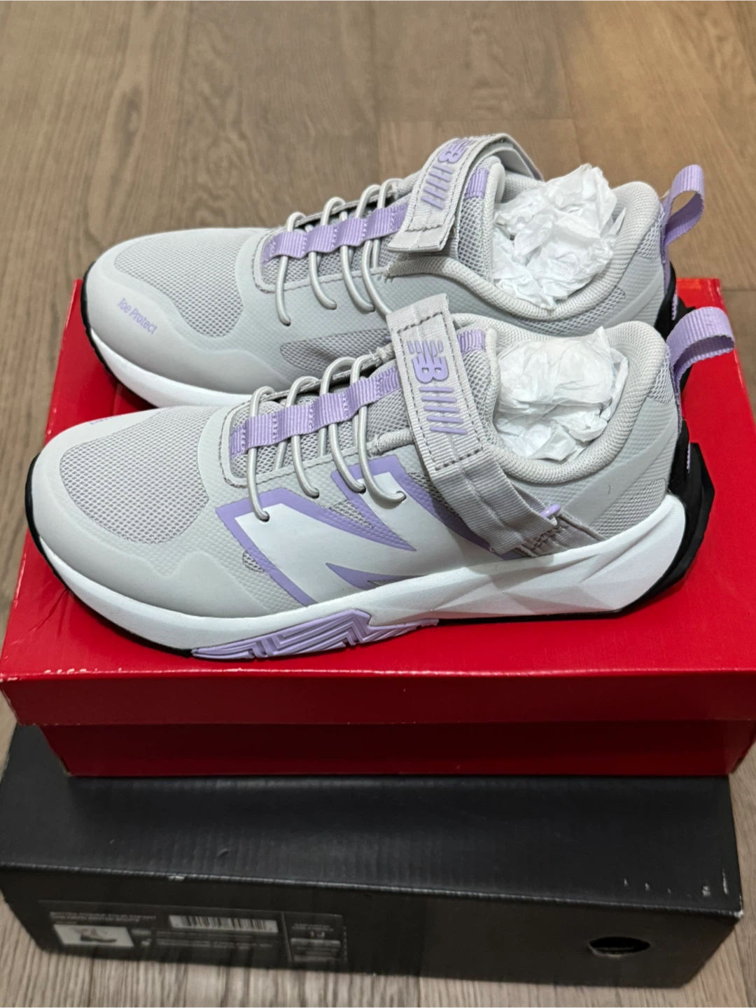 NEW Size 1, New Balance Kids Running Shoes Grey/Purple Size 1 - photo 2