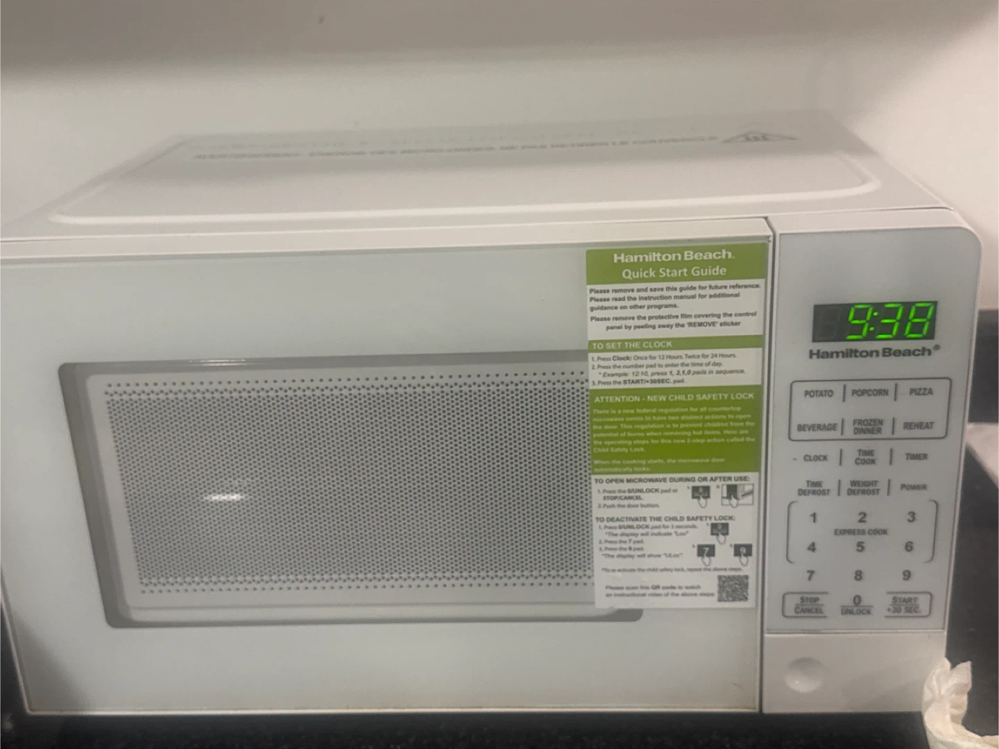 Hamilton Beach Microwave - photo 2