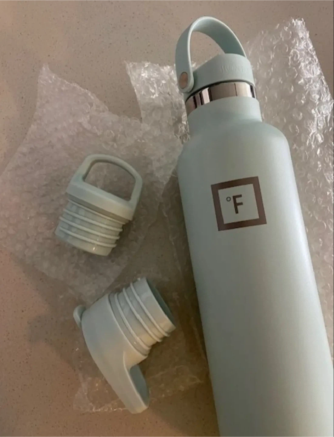 IRON °FLASK Sports Water Bottle Reusable 24 oz 3 Lids - photo 3