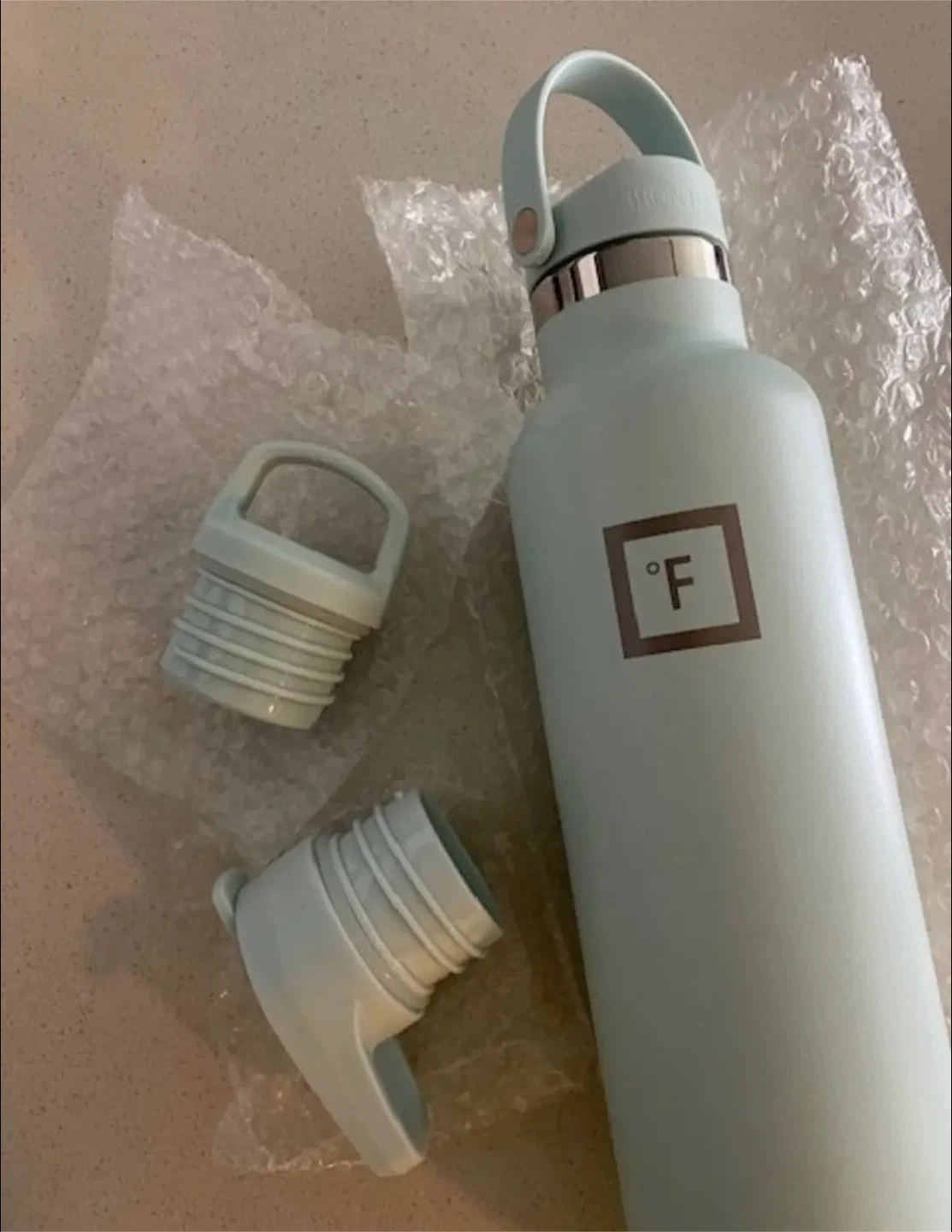 IRON °FLASK Sports Water Bottle Reusable 24 oz 3 Lids