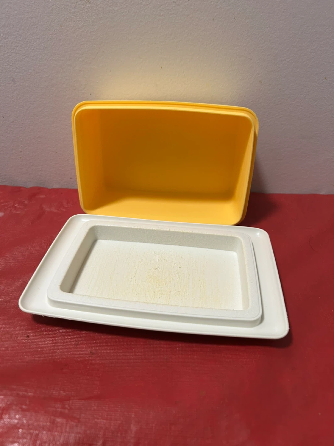 Tupperware Butter Keeper Dish Yellow - photo 2