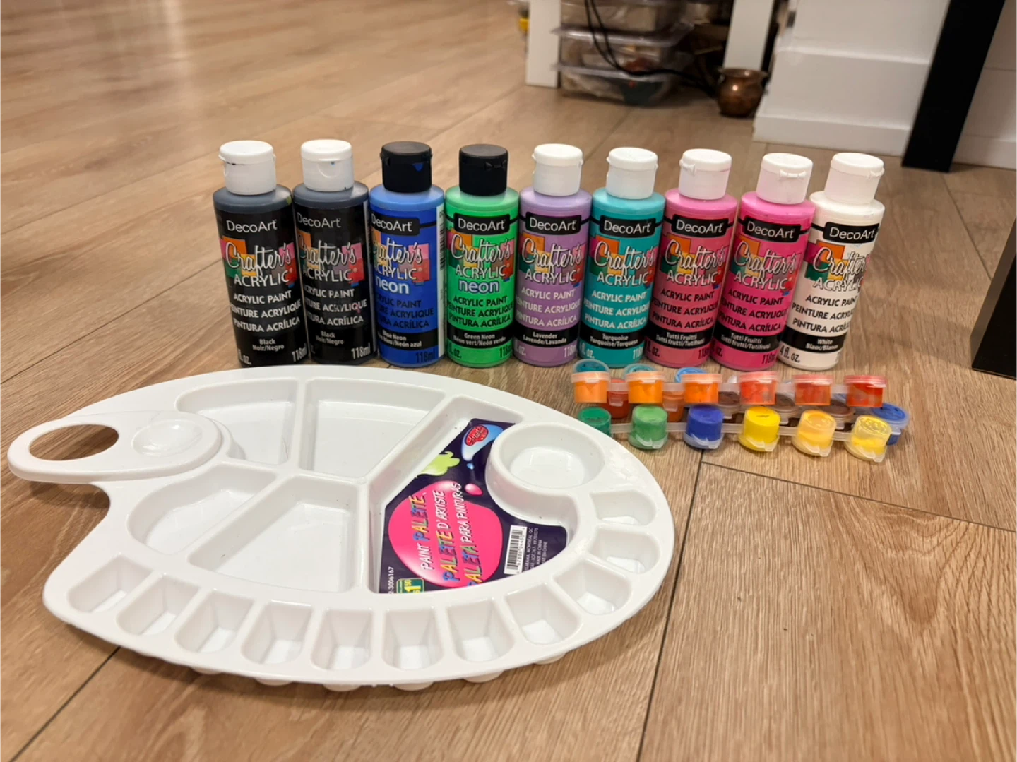 Acrylic paints with canvas