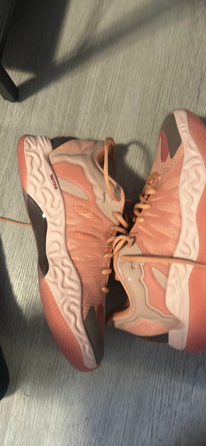 Puma Peach Basketball Shoes - photo 3